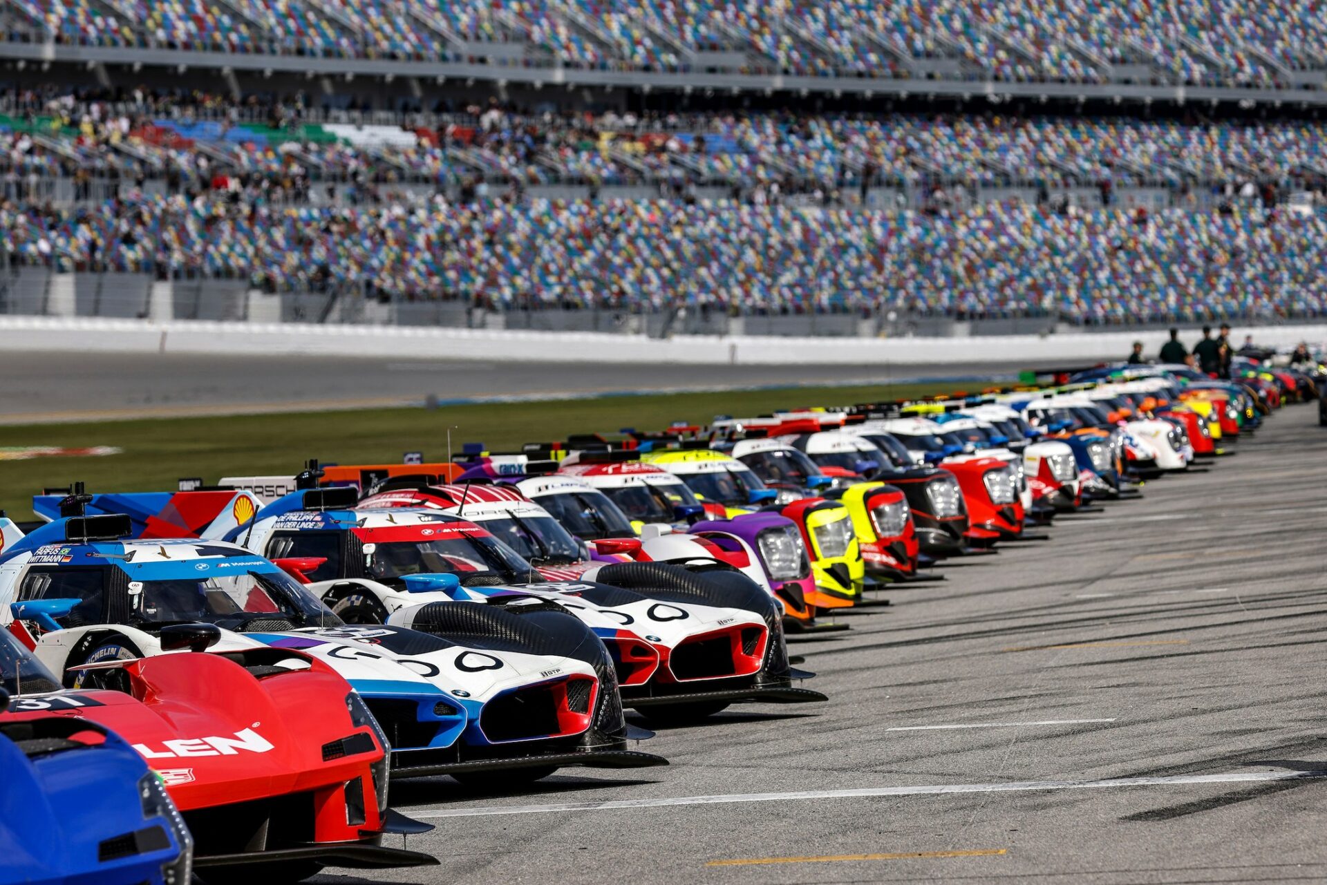 24 Horas de Daytona 2024 Muchos españoles a tener en cuenta en la gran