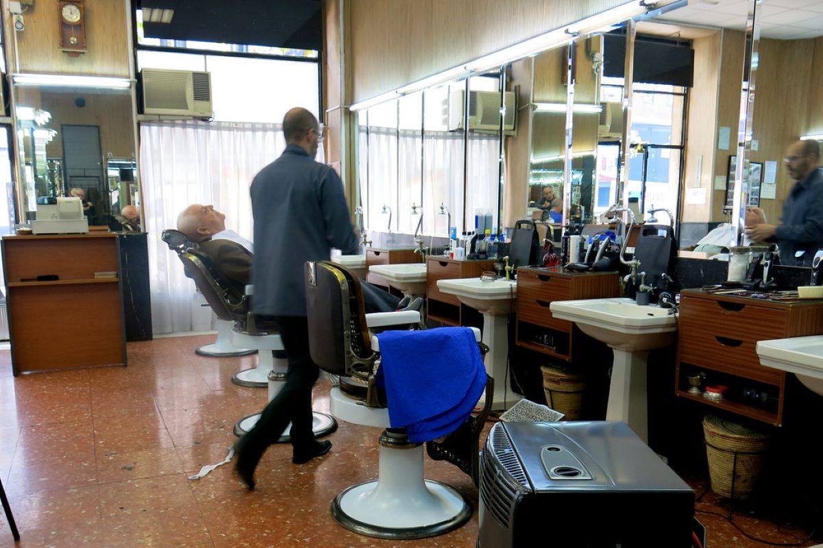 El sector de las peluquerías y de los salones de belleza exige la reducción del IVA al 10%