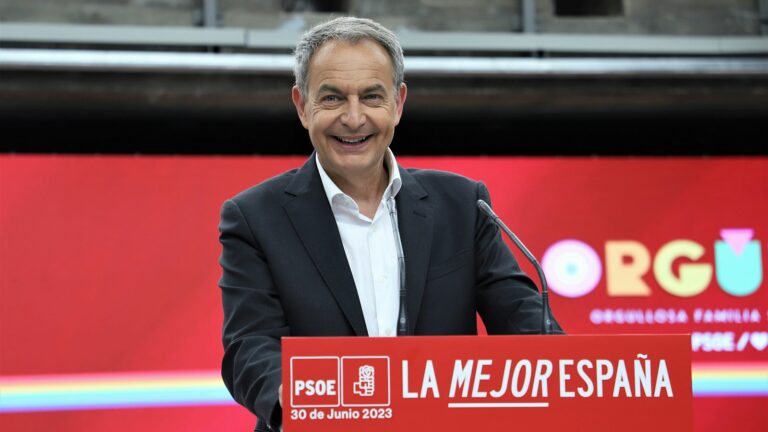 Zapatero llama a la movilización de la izquierda para que «venza la democracia»