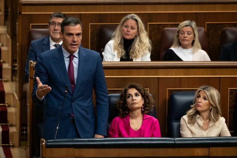 Sánchez cancela su agenda para reflexionar si debe continuar como presidente del Gobierno