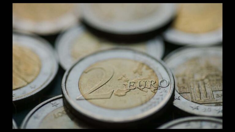 Desmantelado el mayor taller de fabricación de monedas falsas de 2 euros en España y el más importante de Europa en la última década