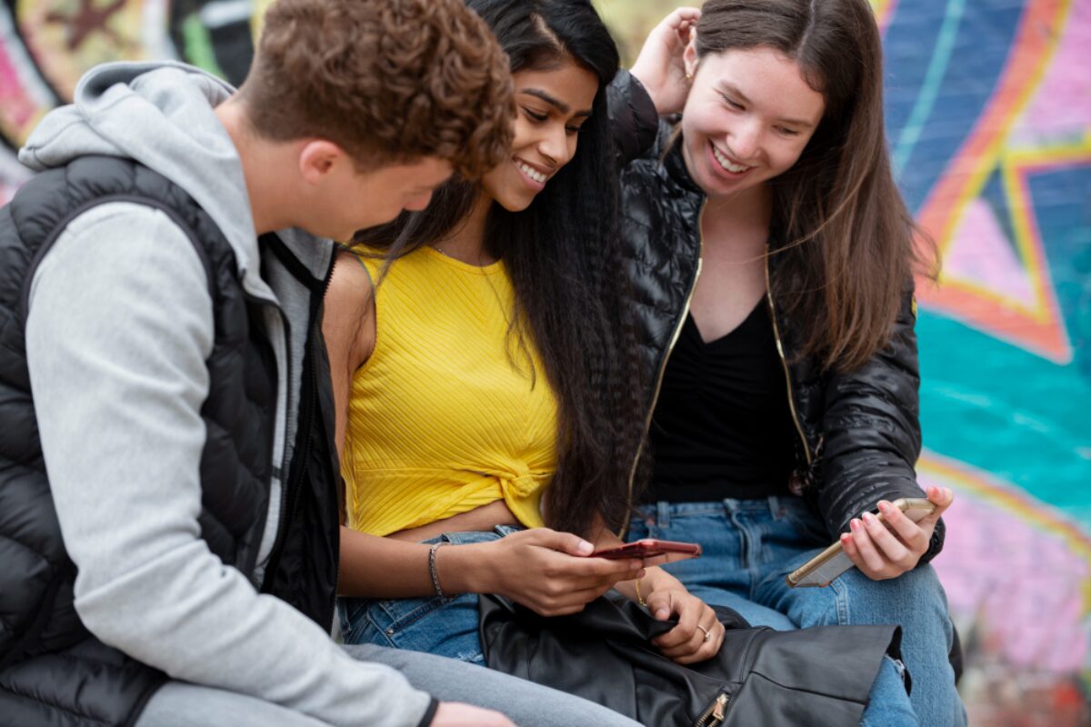 Imagen de Australia prohíbe el acceso a redes sociales a menores de 16 años con una ley pionera 1 móvil
